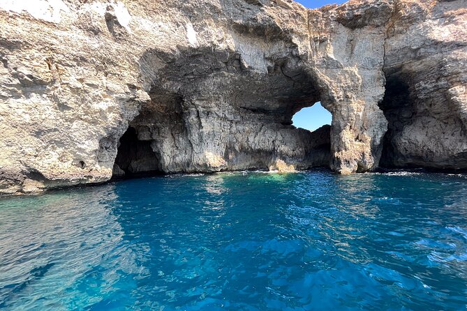 Blue Lagoon Ferry and Caves Tour - Blue Lagoon Stop: Your Swim Time at Comino