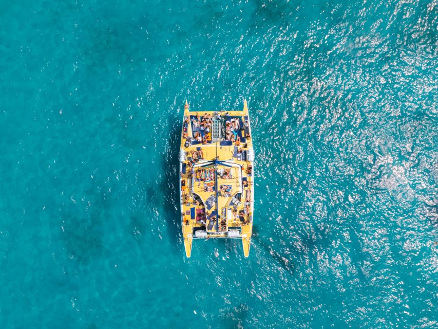 Comino: Blue Lagoon Catamaran Cruise with Lunch and Open Bar - Sliema to Comino, on the Spirit of Malta Catamaran