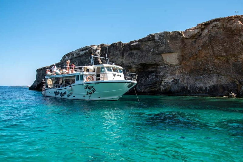 Comino Blue Lagoon & Crystal Lagoon - 3 Bay Cruise - ĠĦalfa Rock and the Santa Maria caves stop: more than just beach time