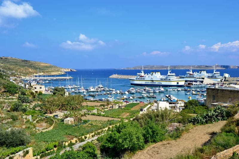 Comino & Gozo: Blue & Crystal Lagoons Cruise with Sea Caves - Sea caves and rock formations: the scenic work between swims