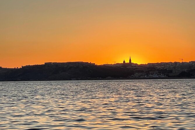 Comino Private Boat Tour in Malta - Stop 3: Cominotto Reef and the short cave swim payoff