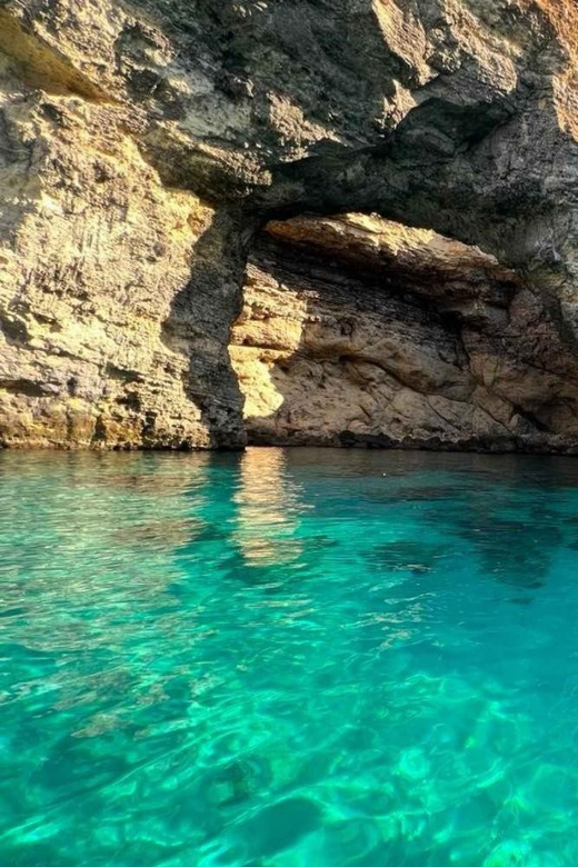 Comino Private Boat Tours: Blue/Crystal Lagoon, Malta & Gozo - Lantern Point and L-Iskoll ta Taħt il-Mazz: The Quick Look Stops