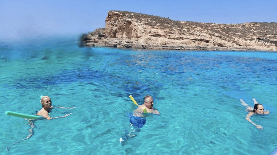 Comino Splash & Dash: Private Blue/Crystal Lagoon Boat Tour - Cominotto Island: views and another chance in the water