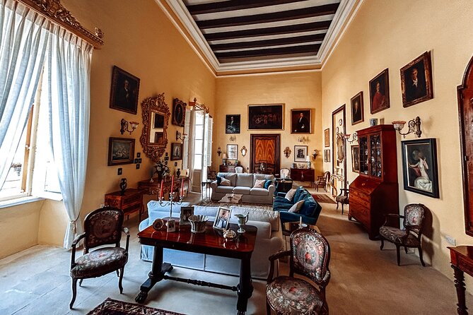 Dark Tales in an Mdina Palazzo - Guided Tour - Stop 1: Mdina Main Gate for a baroque, story-first start