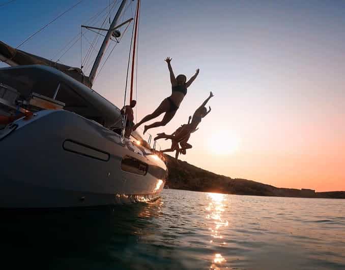 Evening Catamaran Charter - Stargazing and the evening sky: how to get the most from it