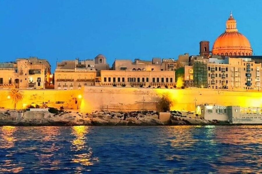 From Marsamxett: Maltese Islands Private Yacht Charter - Drinks, Snorkeling Gear, and the Included Value