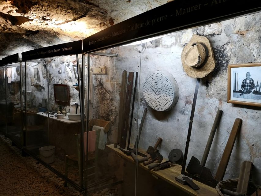 From Mosta: City Highlights Tour of Mosta with Buffet Lunch - The guided walking portion: old streets with a real person