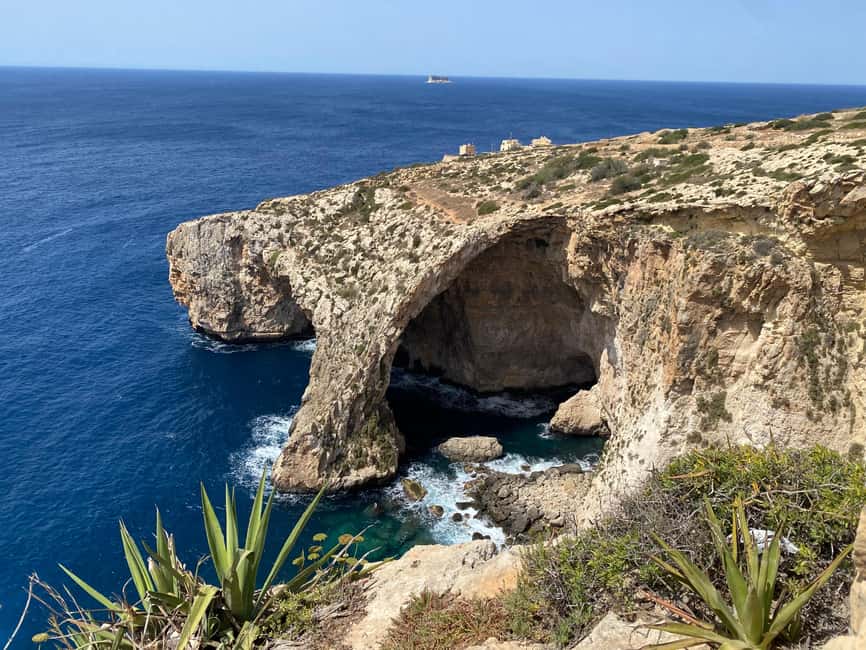 From Sliema: Blue Grotto Trip - Including Boat Cave Tour - The private bus ride to the Blue Grotto panorama point