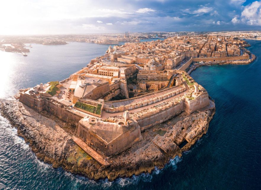From Sliema: Cruise Around Malta's Harbours & Creeks - Marsamxett Harbour to Valletta: Spotting the Defense Lines