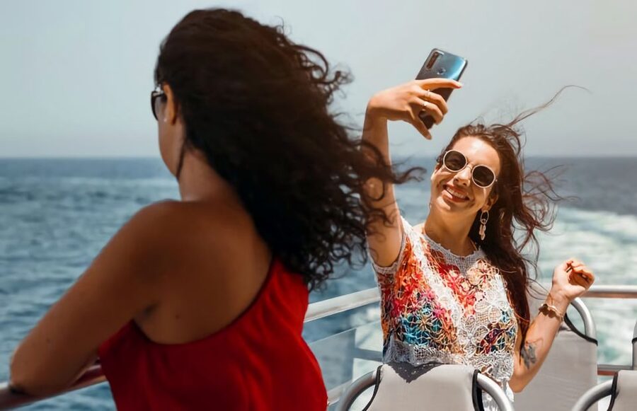 From Sliema: Valletta and the Three Cities Scenic Cruise - Getting the best seats: outside views vs center-seat photo limits