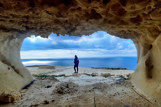 Gozo Unveiled Hiking: A Guided Hike tour in Gozo - How the morning runs: 8:00 am briefing and the car transfer plan