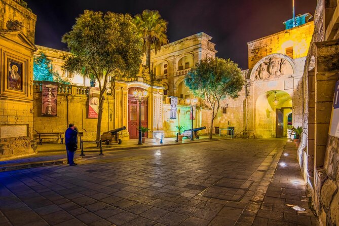 Guided Night Tour of Valletta Waterfront, Mdina and Rabat - The Valletta night drive: 16th century bastions in motion