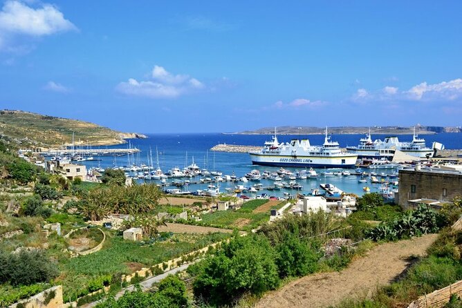 Half Day Malta Tour to Gozo Comino and Blue Lagoon Caves - Santa Maria Caves and Elephant Rock: What the Photo Stop Feels Like