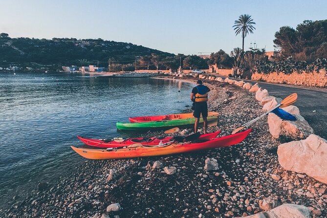 Kayak Tour Golden Hour at St Paul's Island 2 hours 30 minutes - From Mistra Bay to St Paul’s Island: what you’re really doing