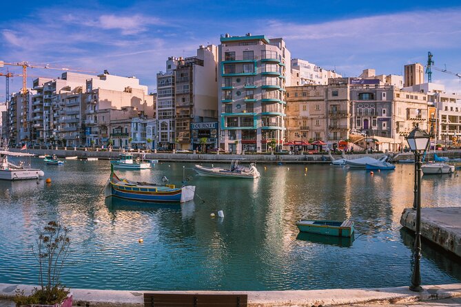 Malta Airport Transfers - Arrivals Hall meeting: how to find your driver without stress