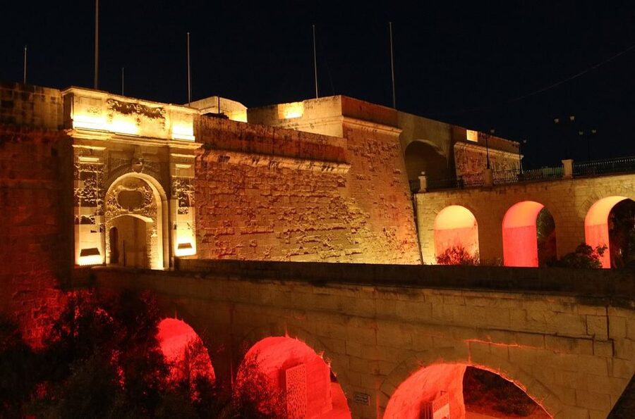 Malta By Night - Valletta, Birgu, Mdina & Mosta - Duration, walking level, and what to pack for a night route