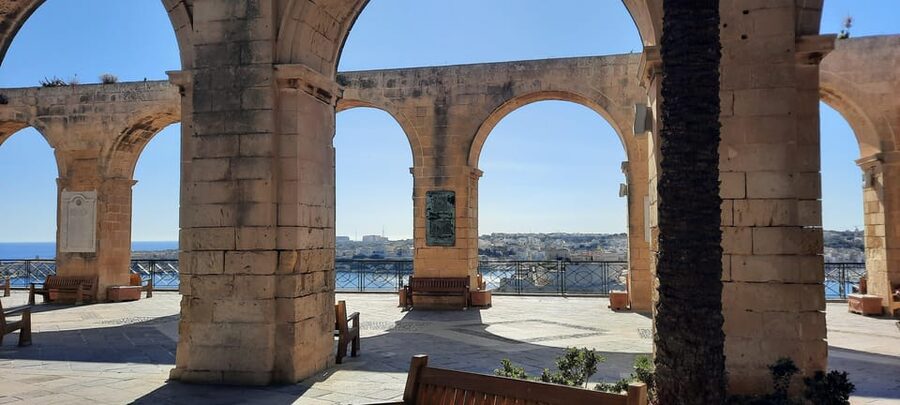 Malta: Essential Tour of Island Treasures - What makes the guides matter, Louis, Mark, and Chris included
