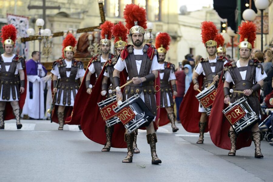 Malta: Good Friday Afternoon Procession with Transportation - Comfort checklist: cold, long hours, and what to wear