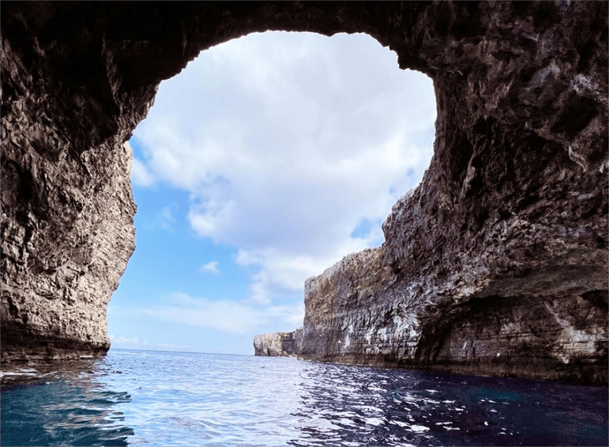 Malta: Gozo Comino and Blue Lagoon Boat Tour with Swim Stop - A 6.5-hour Malta-Gozo-Comino boat loop from Mellieħa Bay