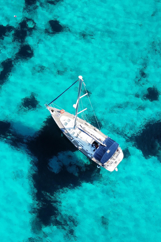Malta Gozo Comino: Full Day Sailing Charter - BBQ on Board, Prosecco, and What You Should Bring