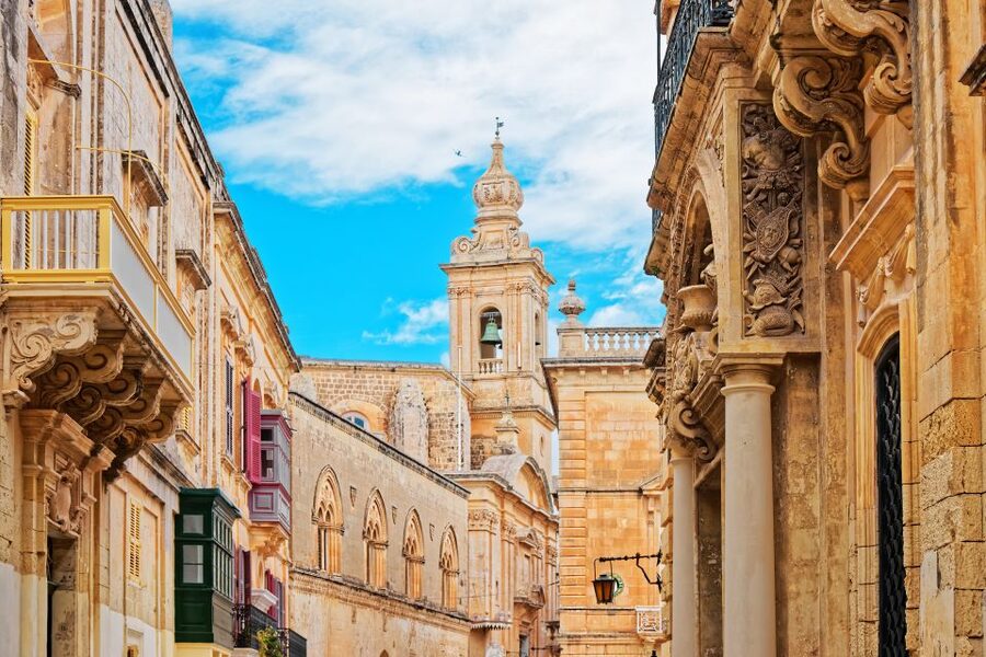 Malta: Highlights of Malta & Mdina Full Day Tour with Lunch - Lunch with wine: fixed menu, likely filling, and quality can vary
