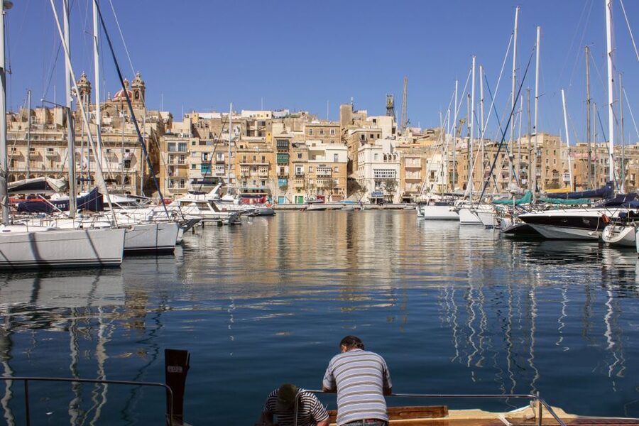 Malta: Hop-On Hop-Off Bus Tours - Drivers, crowd control, and real timing in Malta traffic