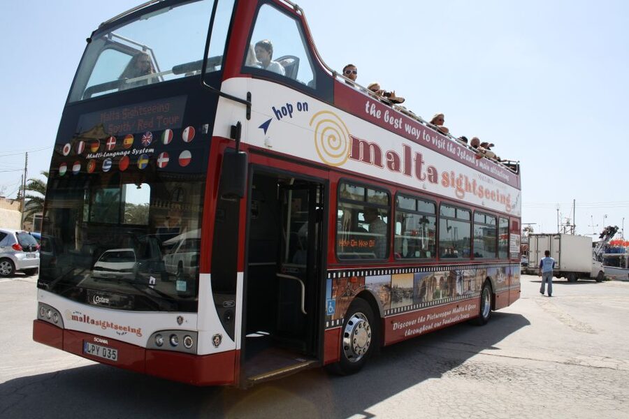 Malta: Hop-On Hop-Off Bus Tours - North vs South: choosing Red or Blue without overthinking