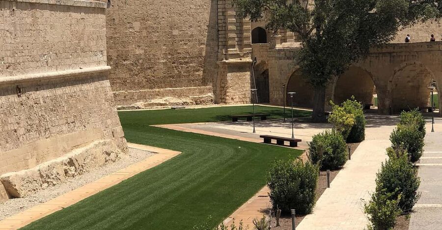 Malta: Mdina and Rabat Walking Tour with Catacombs - Mdina streets and palazzos: Vilhena Palace, St Agatha’s Chapel, and the Cathedral