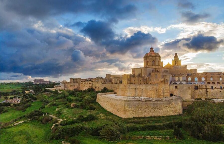 Malta: Mdina, Dingli Cliffs and San Anton Botanical Gardens - Should You Book This Half-Day Tour of Mdina, Dingli, and San Anton Gardens?