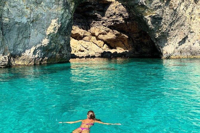 Malta Private Boat Trip: Blue Lagoon, Gozo and Comino T3 - Why Comino’s Blue Lagoon feels better when you steer the day