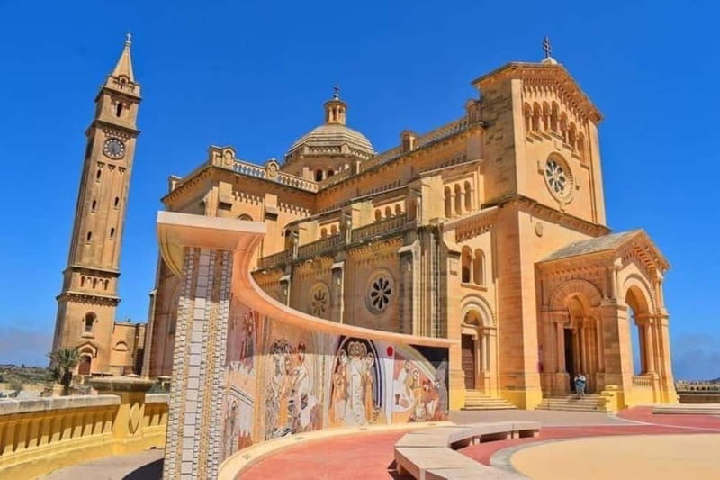 Malta: Private Jeep Tour of Gozo with Lunch - Key things to know before you go