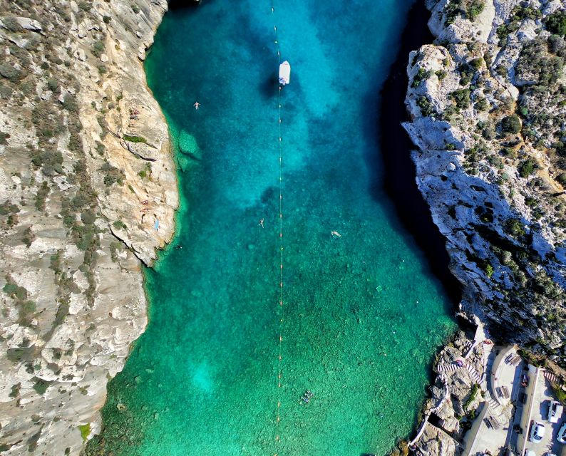 Malta: Private Sunset Boat Trip to Comino and Blue Lagoon - Reaching Comino and catching the last-light magic