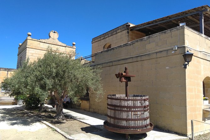 Malta Private tour: 5hr Mosta Dome, Mdina, Dingli Cliff's & Blue Grotto - Price per van: how to judge whether it’s good value