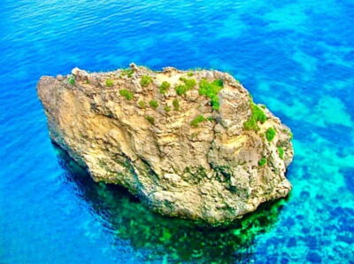 Malta’s Splendour Excursion – Trips in Blue Grotto & Comino