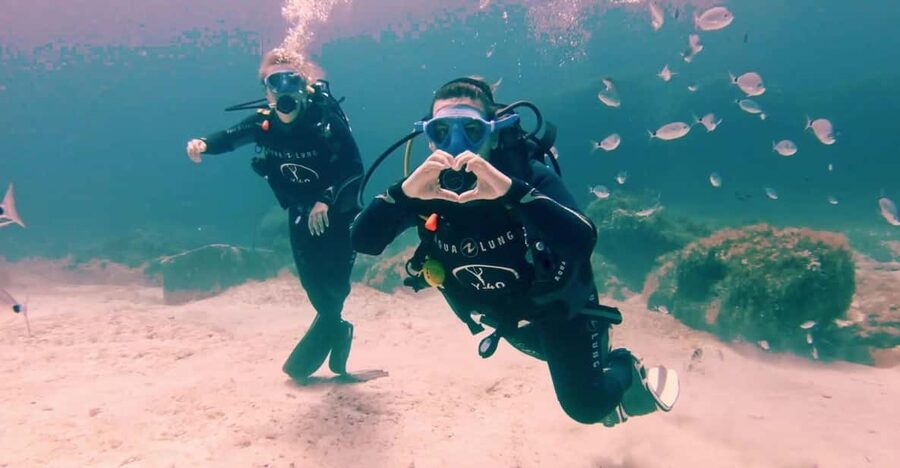 Malta, Scuba diving with instructor - A calm, coached intro to scuba in Malta