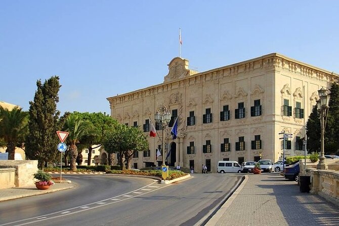 Malta Shore Excursion: Private Tour of Historic Palaces and Noble Homes - How the pace, parking, and museum rules can shape your day