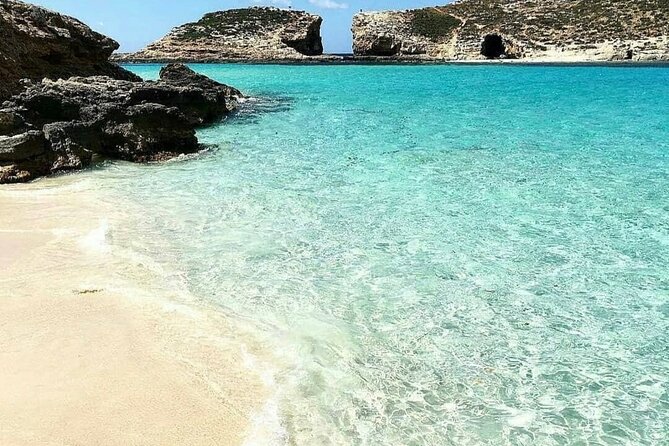 Malta Sunset Boat Tour: Bugibba to Comino Blue Lagoon Cruise - The onboard bar and food: what it costs and what you’ll actually eat