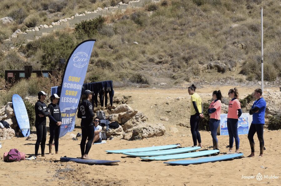Malta Surf School, Beginner Surf Lessons - Where you meet, and how to not miss the group