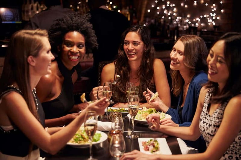 Malta: Ultimate Girls' Night Out - The Stylish Lounge Stage: Where the Night Turns Social