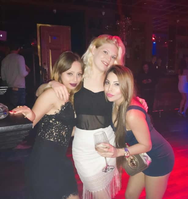 Malta: Ultimate Girls' Night Out - Getting Along with Other Women: Solo-Friendly Without Being Awkward