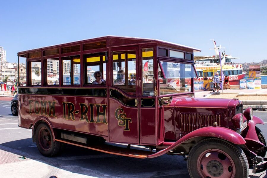 Malta: Vintage Bus Ride through the Three Cities - Key things you will notice on this vintage bus ride