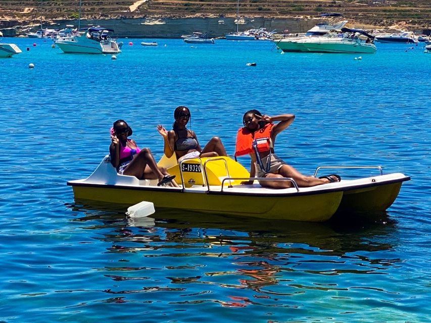 Marsaskala: Paddle Boat Rental in St. Thomas Bay - Life Vests, Ropes, and First-Paddle Confidence