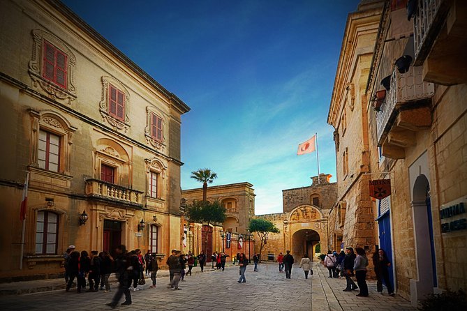 Mdina, Dingli cliffs and San Anton Gardens guided tour - Mdina’s Silent City streets and bastions