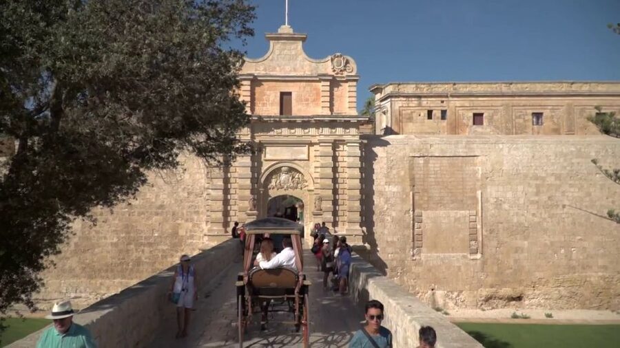 Mdina: Private Historical City Walking Tour with Rabat Town - Mdina’s “Silent City” streets: Vilhena Gate, bastions, and viewpoint time