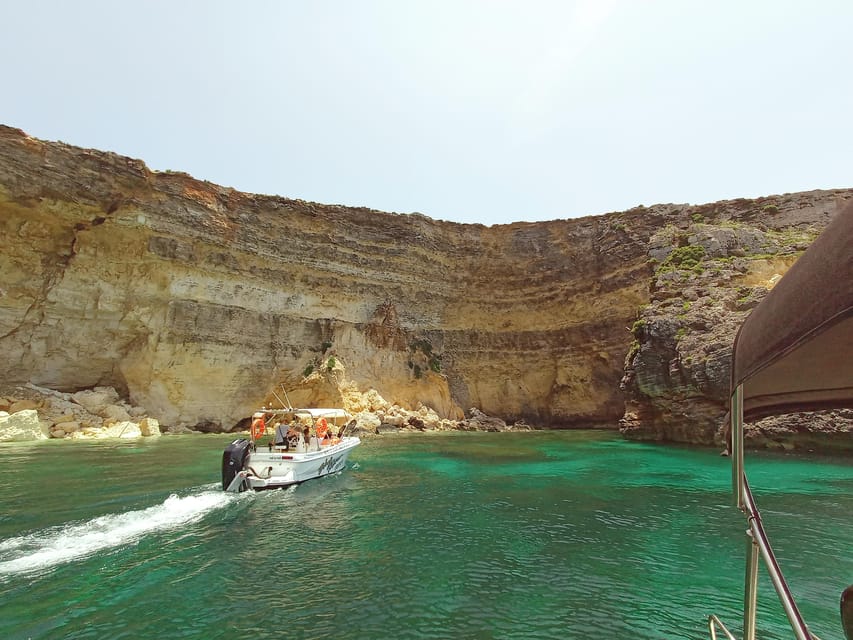 Mellieha: 3:00pm Speedboat round Comino Caves 2h Blue Lagoon - Why this Comino caves speedboat works so well
