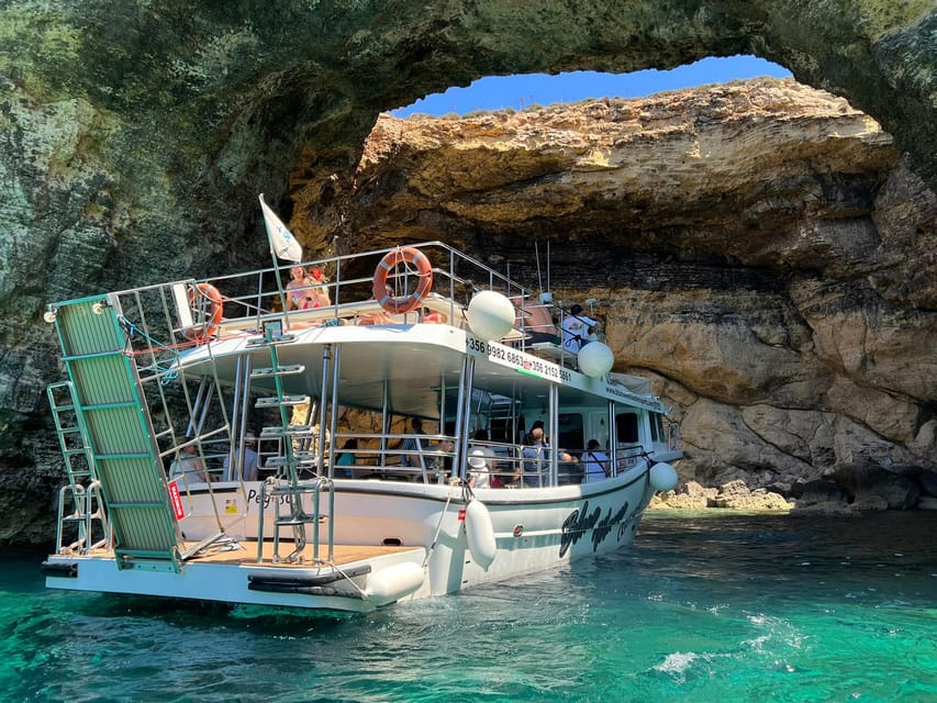 Mellieha: Comino, Crystal & Blue Lagoon 2 Bay Evening Cruise - The Pegasus Boat Experience, Space, and a Friendly Crew