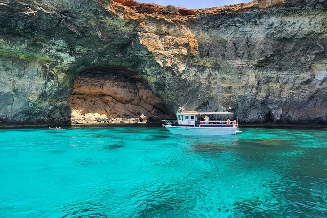 Mellieha: Gozo, Comino, Sea Caves, and Blue Lagoon Cruise - Blue Lagoon: the free-pass step that you must not ignore