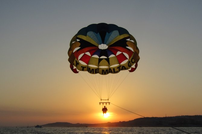 Parasailing Malta - Safety and instructions with Claudio and Flytime Malta: the real confidence builder