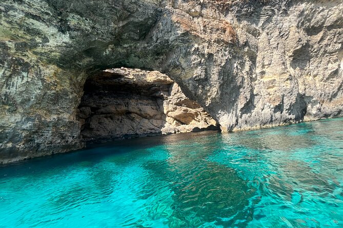 Private Boat Charter: Gozo, Comino, Blue Lagoon, Crysral Lagoon - Crystal Lagoon and the cave snorkeling plan