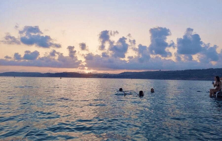 Private Boat Trip: Explore Comino, Blue Lagoon & Santa Maria - Blue Lagoon and Crystal Lagoon: your best swim windows